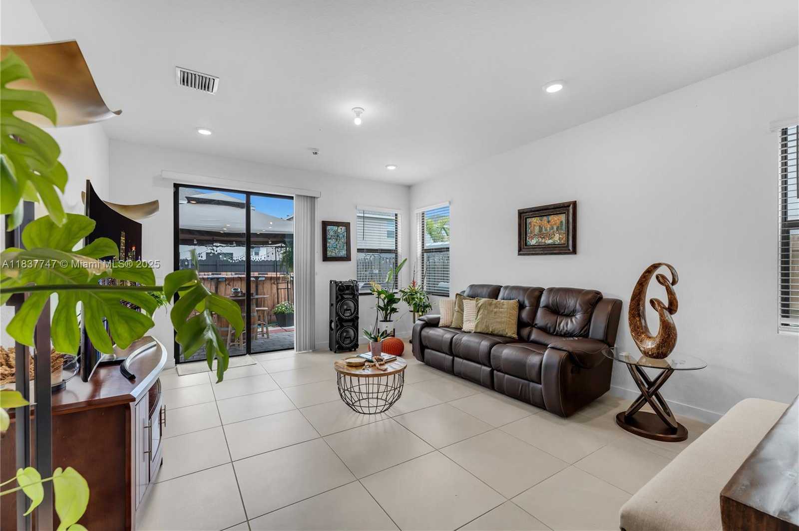 Small Image of 12929 SOUTH WEST 265TH TER, Homestead Number 7