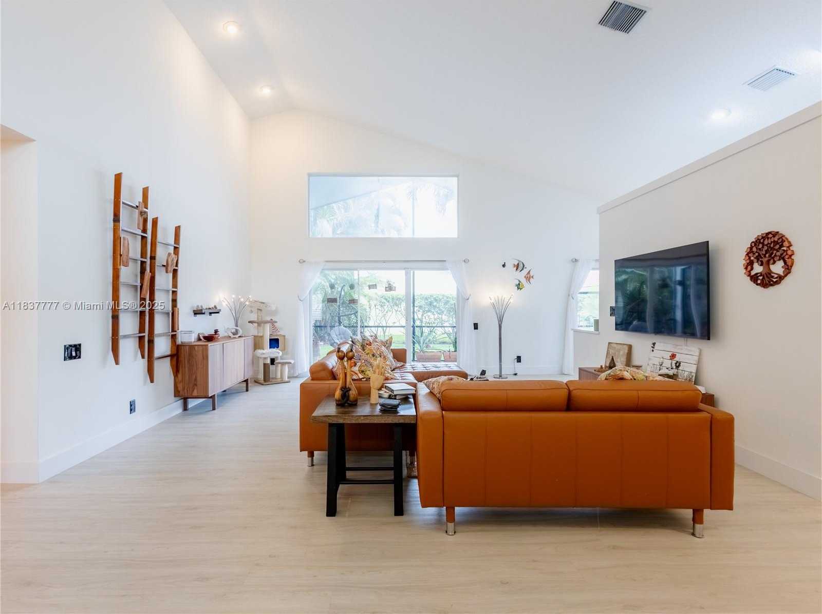 Small Image of 6110 PITCH LN, Boynton Beach Number 16