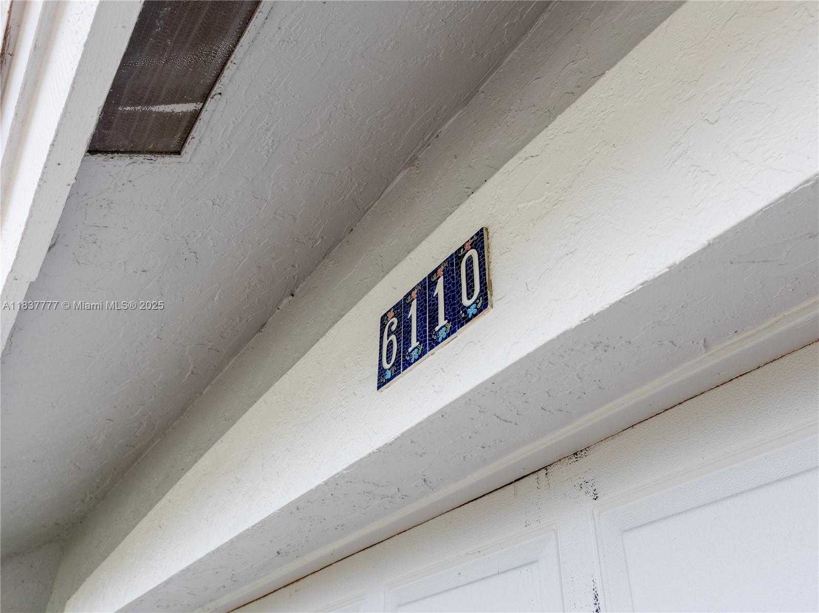 Small Image of 6110 PITCH LN, Boynton Beach Number 3