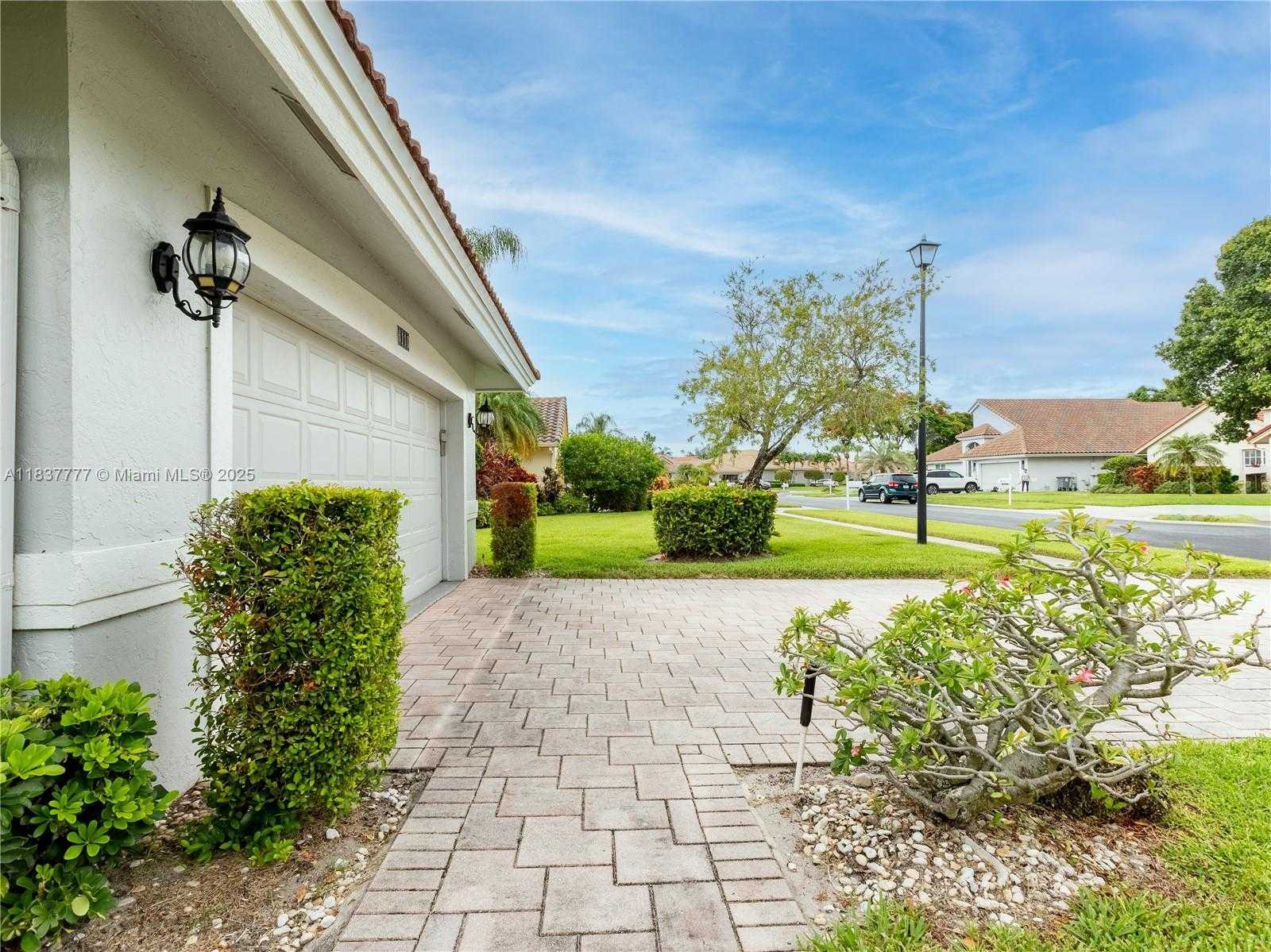 Small Image of 6110 PITCH LN, Boynton Beach Number 4