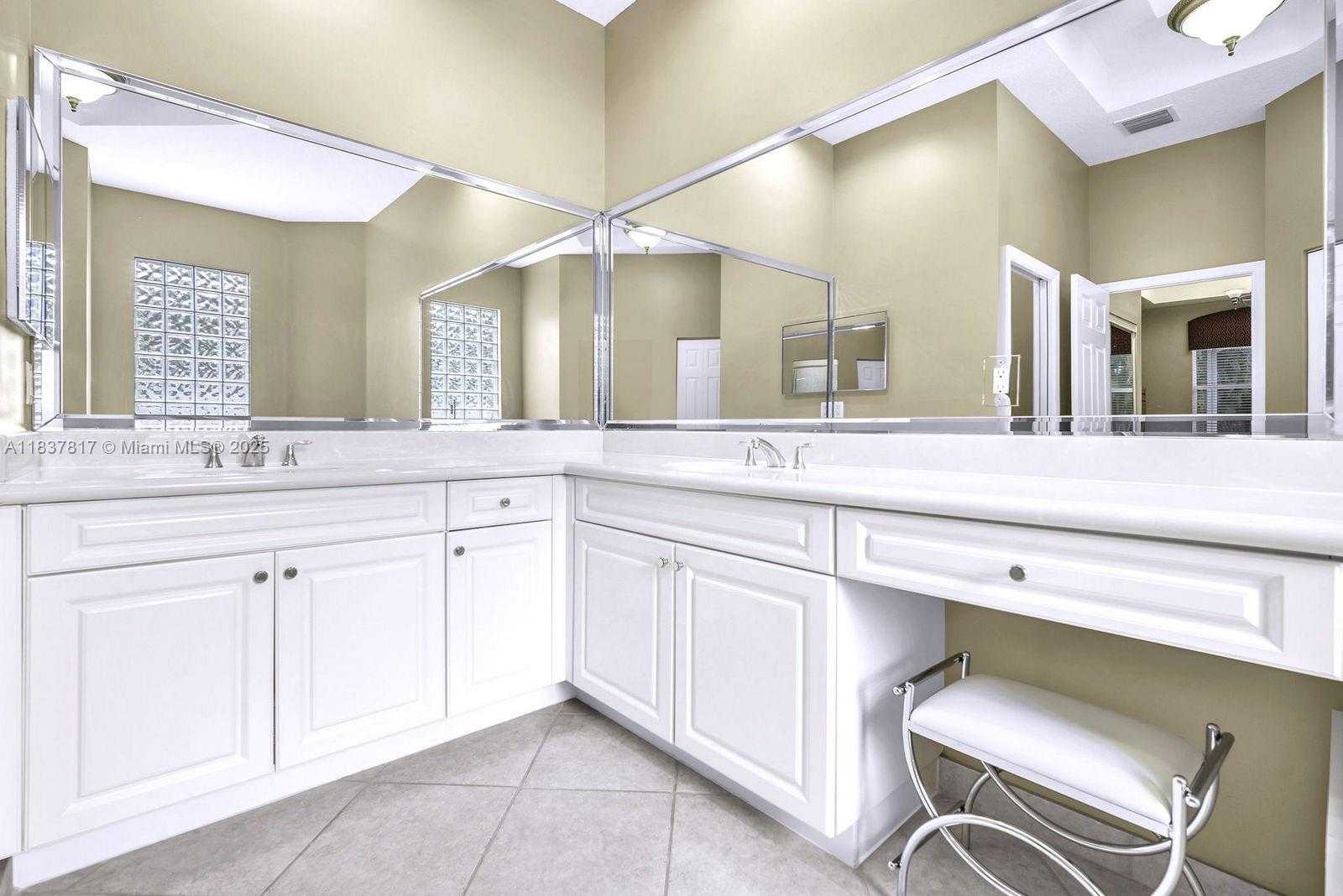 Small Image of 113 SOUTH WEST 128TH AVE, Plantation Number 24