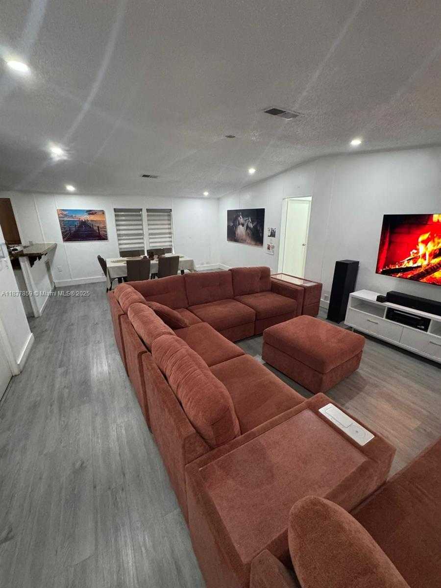 Small Image of 19800 SOUTH WEST 180 LOT 458, Miami Number 3