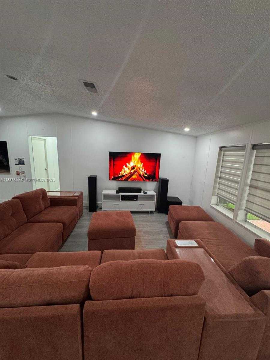Small Image of 19800 SOUTH WEST 180 LOT 458, Miami Number 5