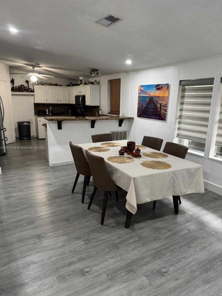 Small Image of 19800 SOUTH WEST 180 LOT 458, Miami Number 9