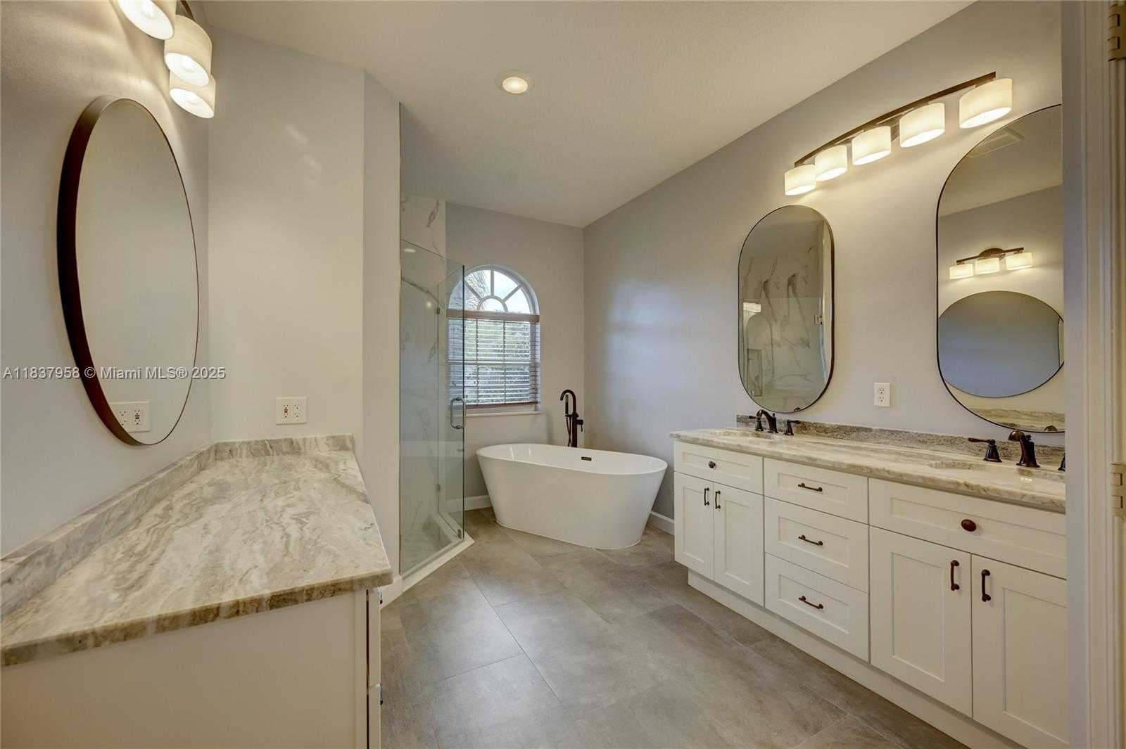 Small Image of 7062 BRUNSWICK CIR, Boynton Beach Number 10