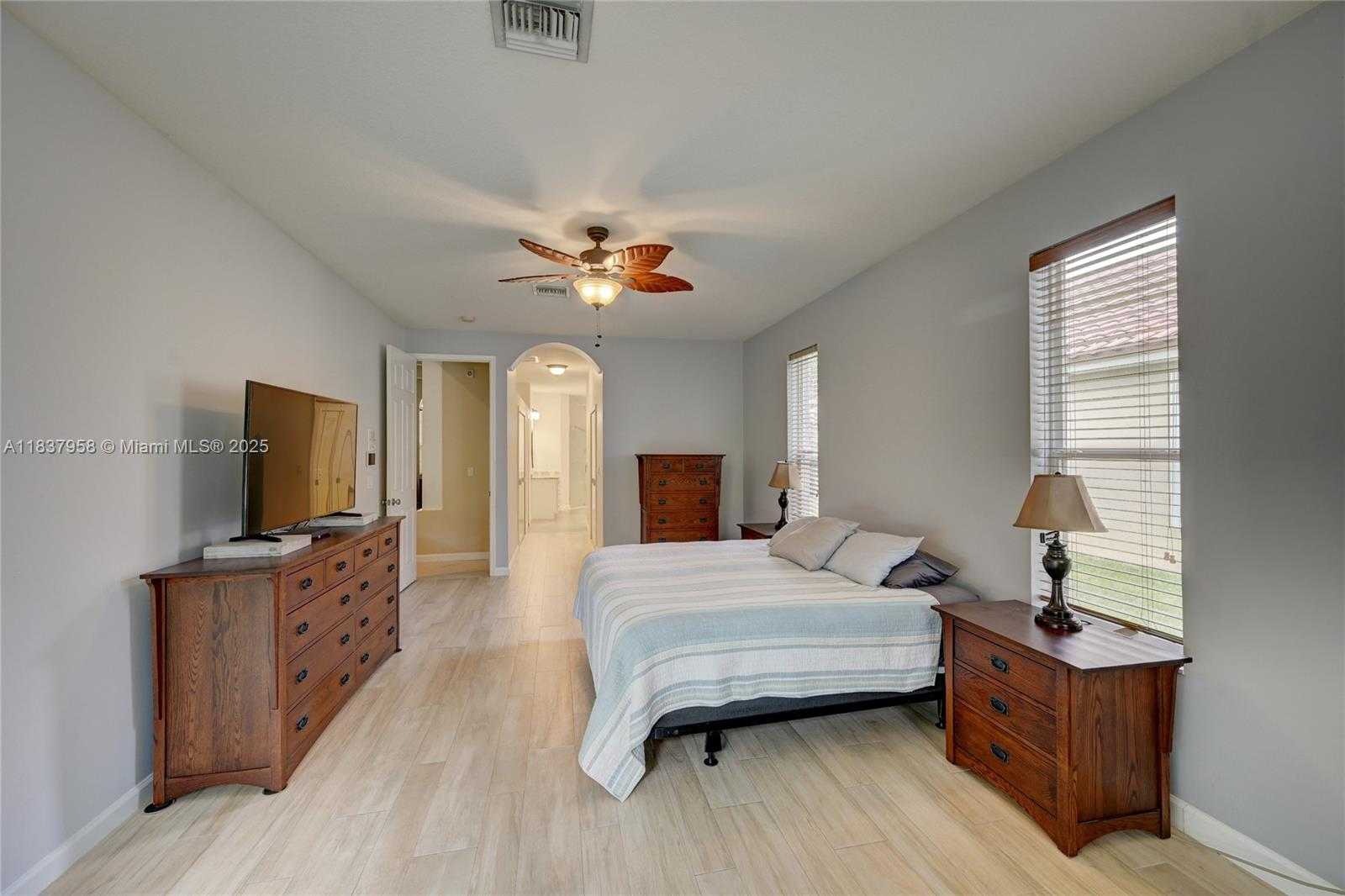 Small Image of 7062 BRUNSWICK CIR, Boynton Beach Number 23