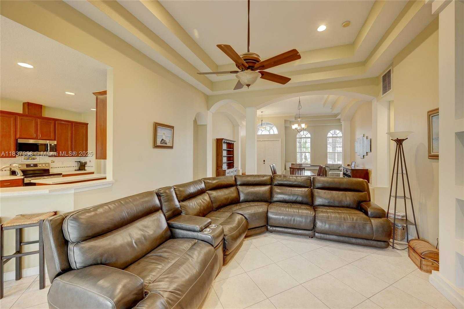 Small Image of 7062 BRUNSWICK CIR, Boynton Beach Number 7