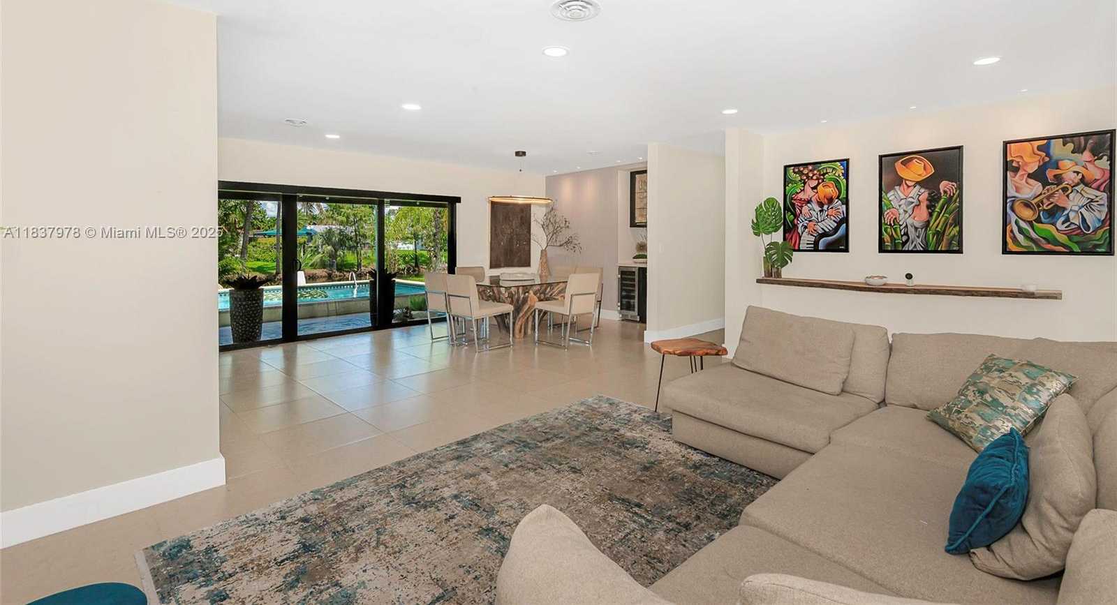 Small Image of 9865 SOUTH WEST 16TH ST, Miami Number 2