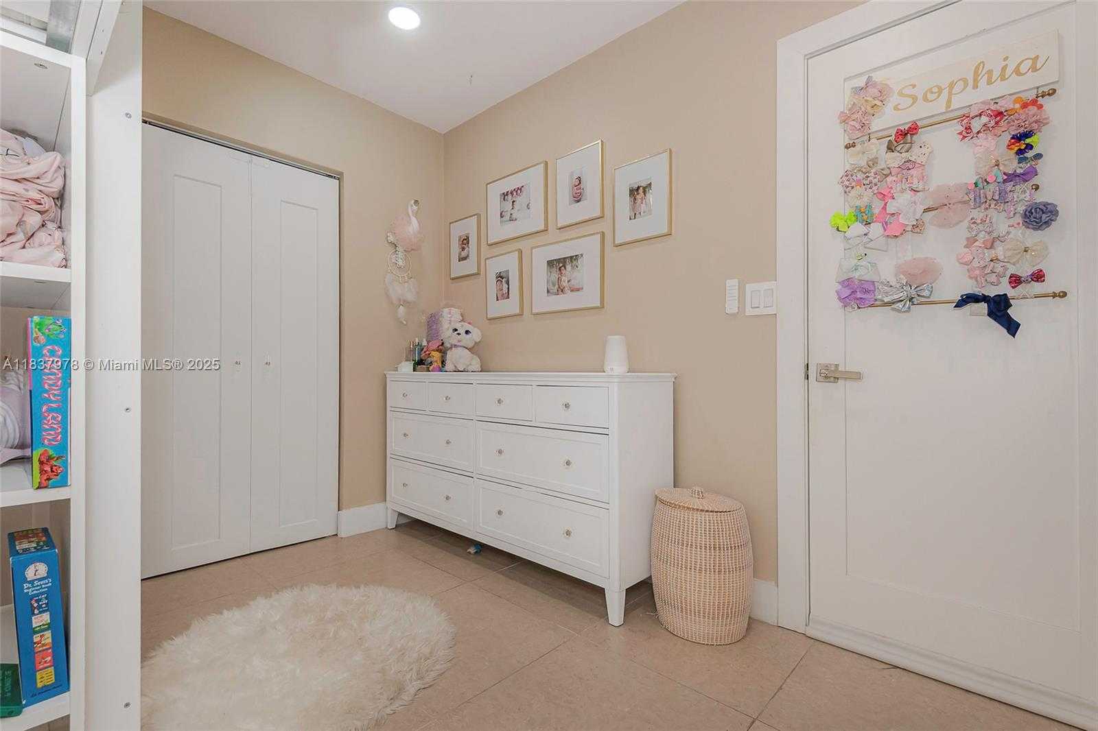Small Image of 9865 SOUTH WEST 16TH ST, Miami Number 21