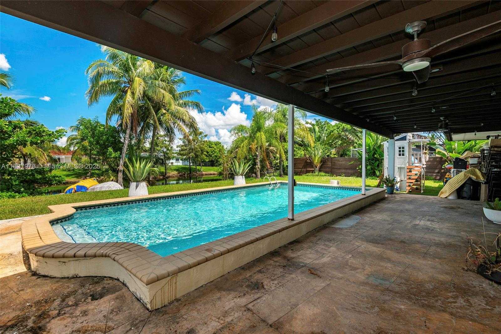 Small Image of 9865 SOUTH WEST 16TH ST, Miami Number 28