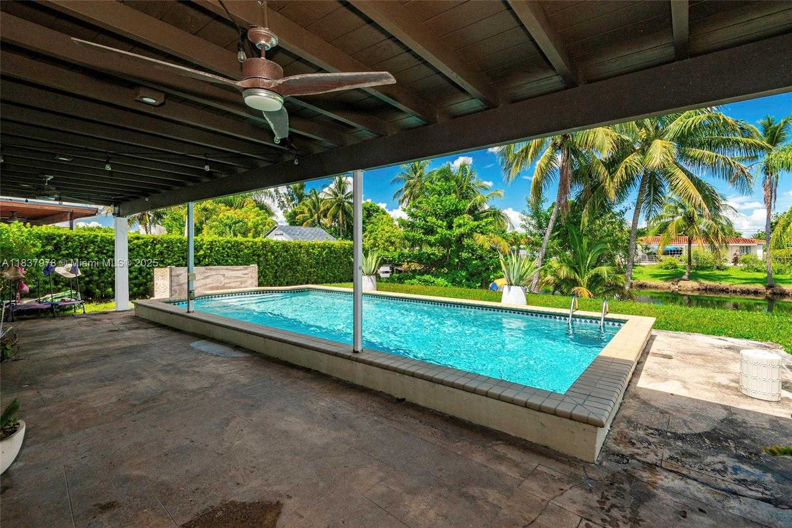Small Image of 9865 SOUTH WEST 16TH ST, Miami Number 30