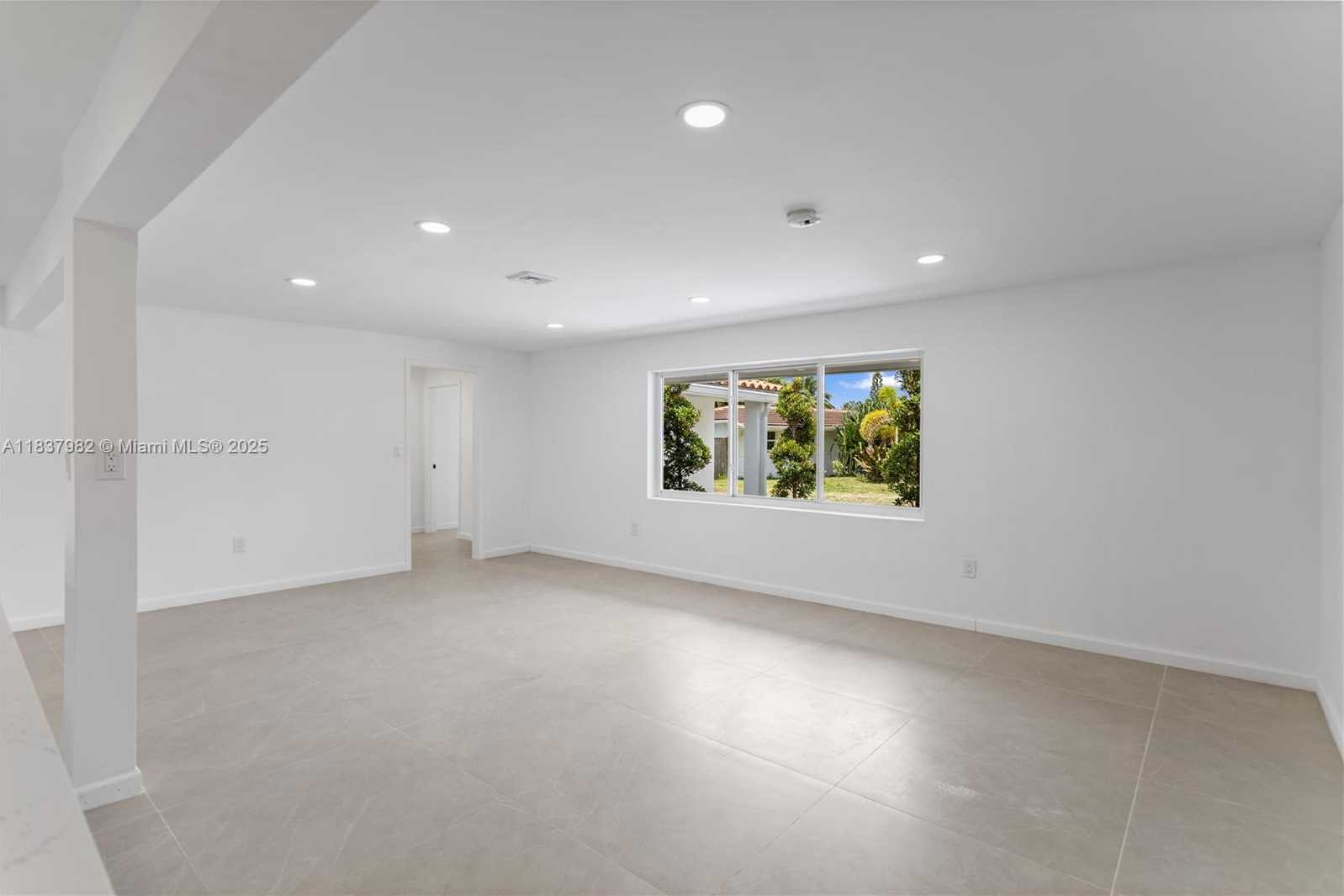 Small Image of 1710 SOUTH WEST 1ST AVE, Pompano Beach Number 12