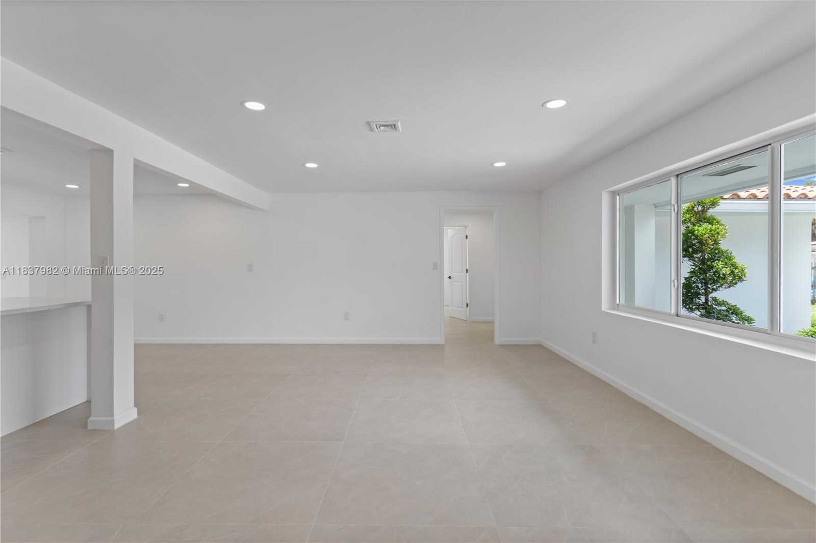 Small Image of 1710 SOUTH WEST 1ST AVE, Pompano Beach Number 13