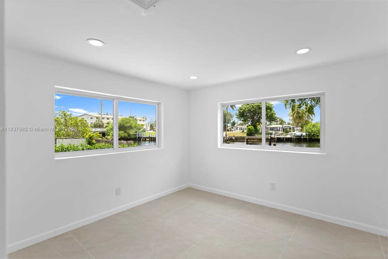 Small Image of 1710 SOUTH WEST 1ST AVE, Pompano Beach Number 19