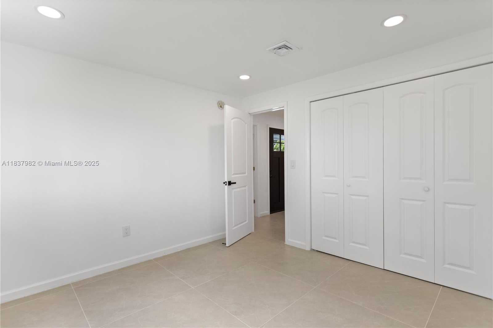 Small Image of 1710 SOUTH WEST 1ST AVE, Pompano Beach Number 25