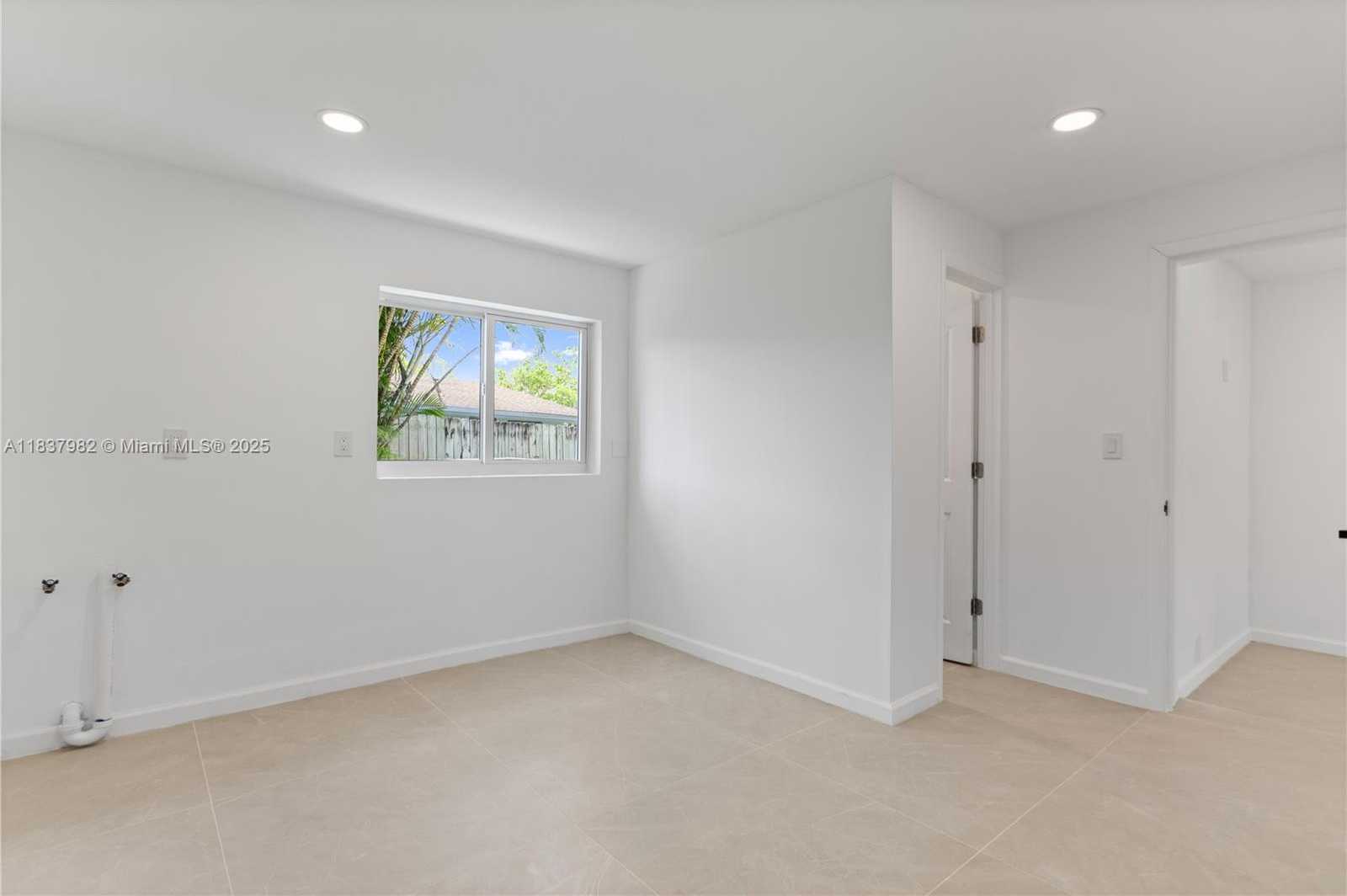 Small Image of 1710 SOUTH WEST 1ST AVE, Pompano Beach Number 33