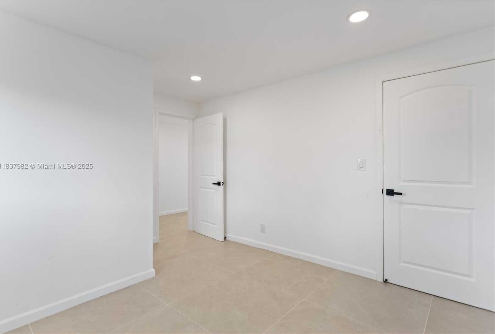 Small Image of 1710 SOUTH WEST 1ST AVE, Pompano Beach Number 34