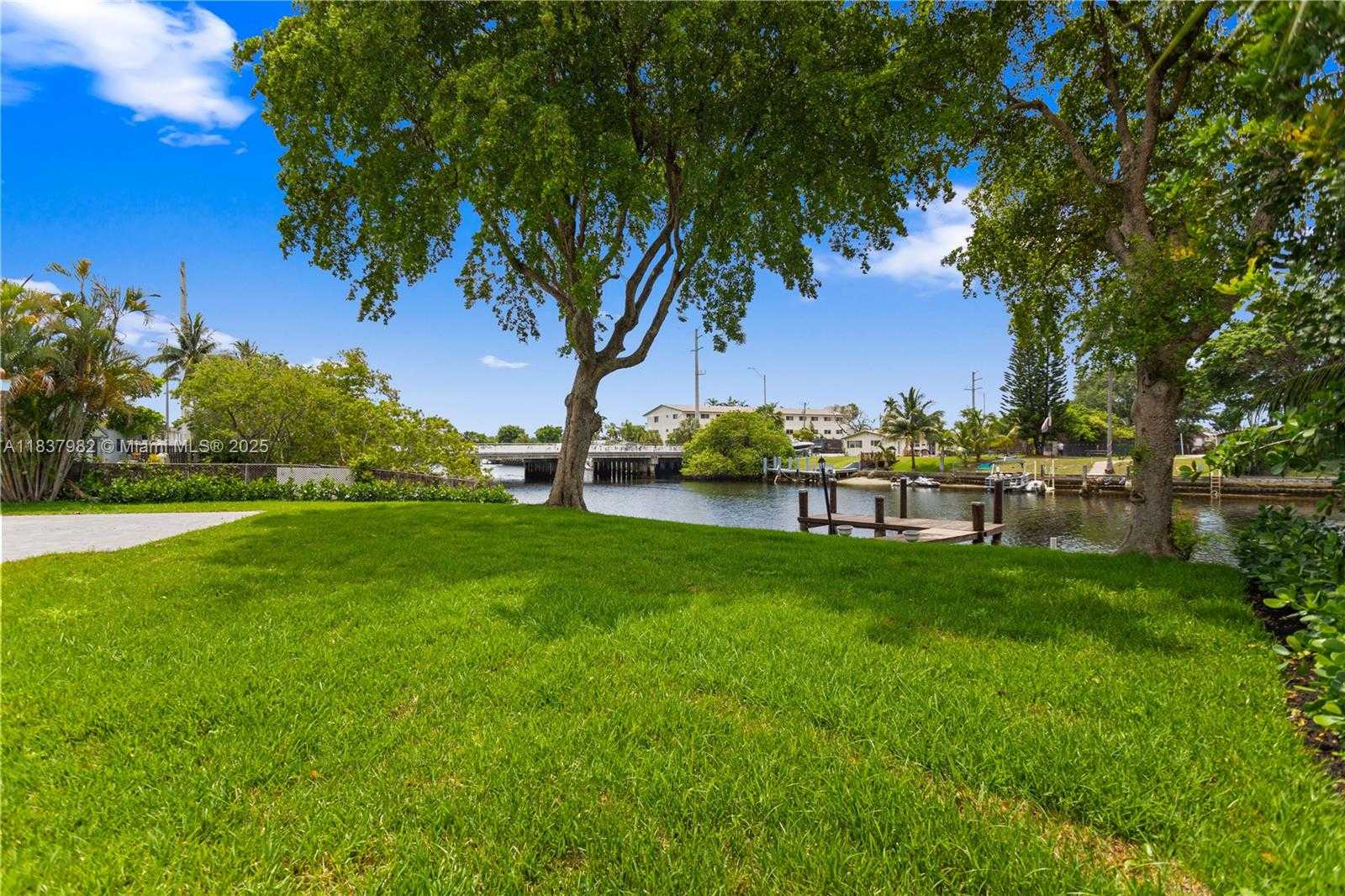 Small Image of 1710 SOUTH WEST 1ST AVE, Pompano Beach Number 41