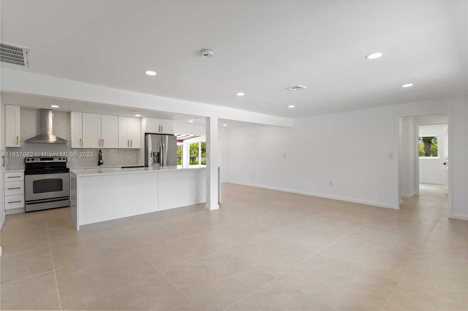 Small Image of 1710 SOUTH WEST 1ST AVE, Pompano Beach Number 7