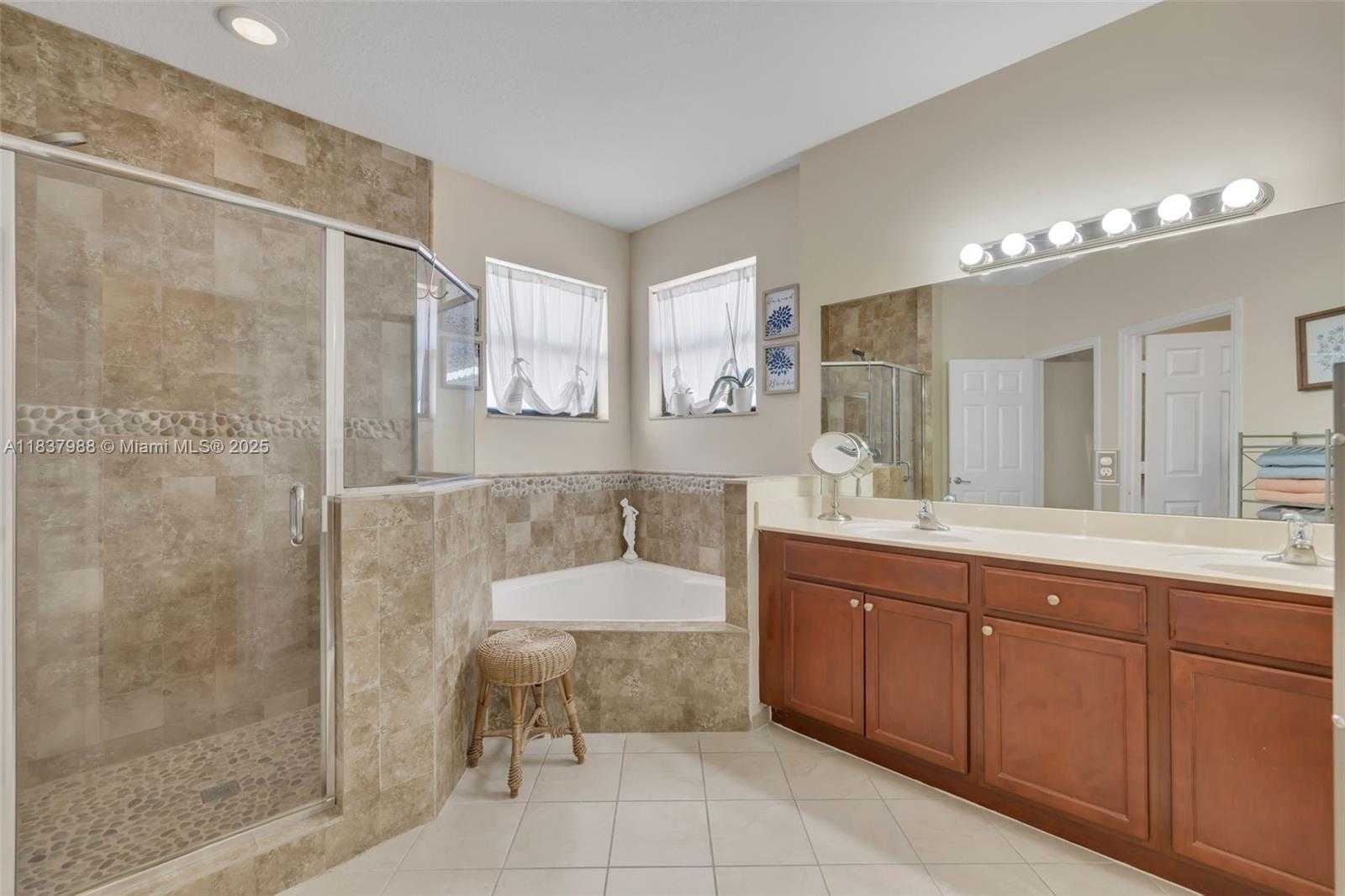 Small Image of 10445 SOUTH WEST 226TH ST, Cutler Bay Number 26