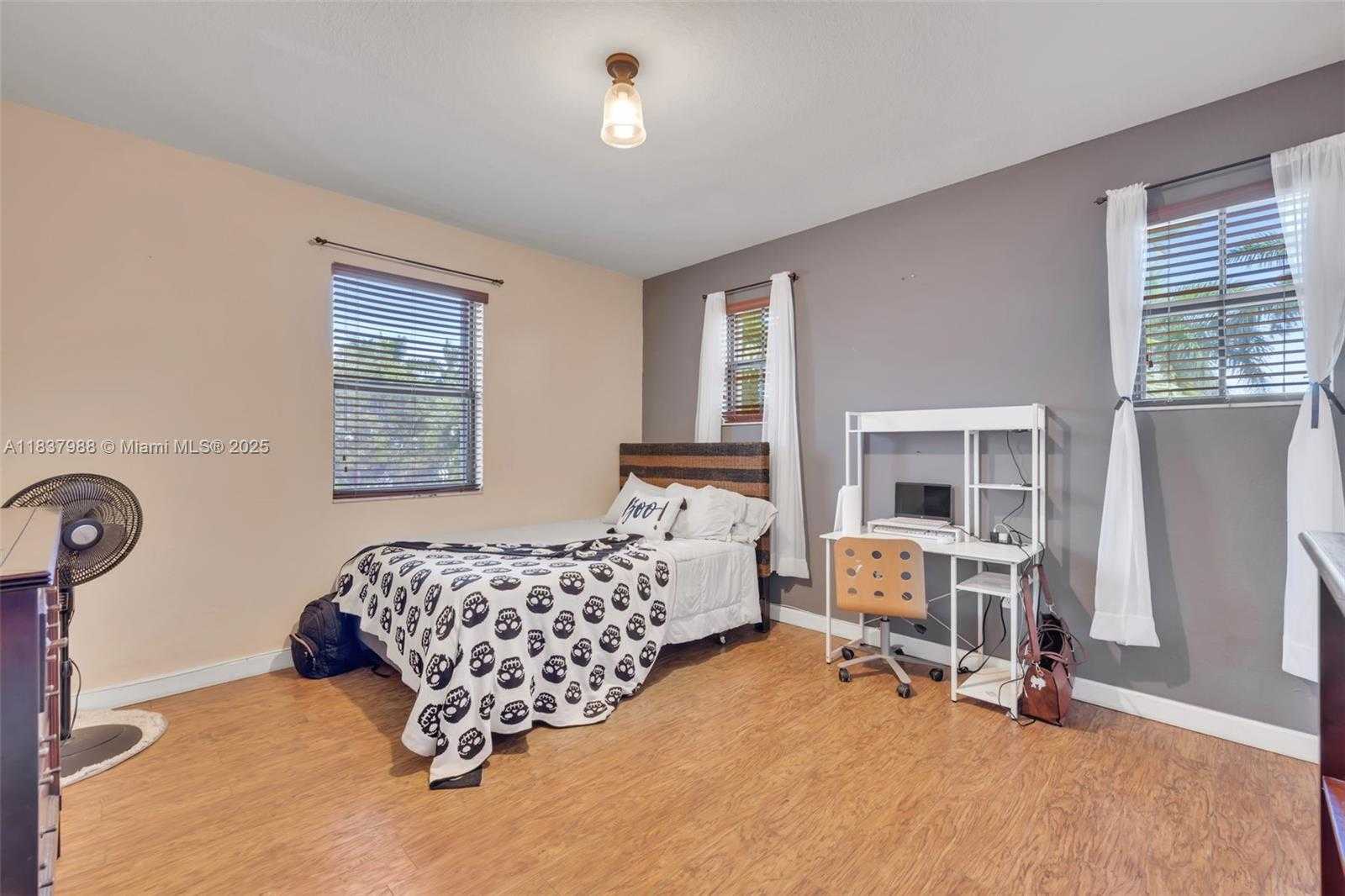 Small Image of 10445 SOUTH WEST 226TH ST, Cutler Bay Number 31