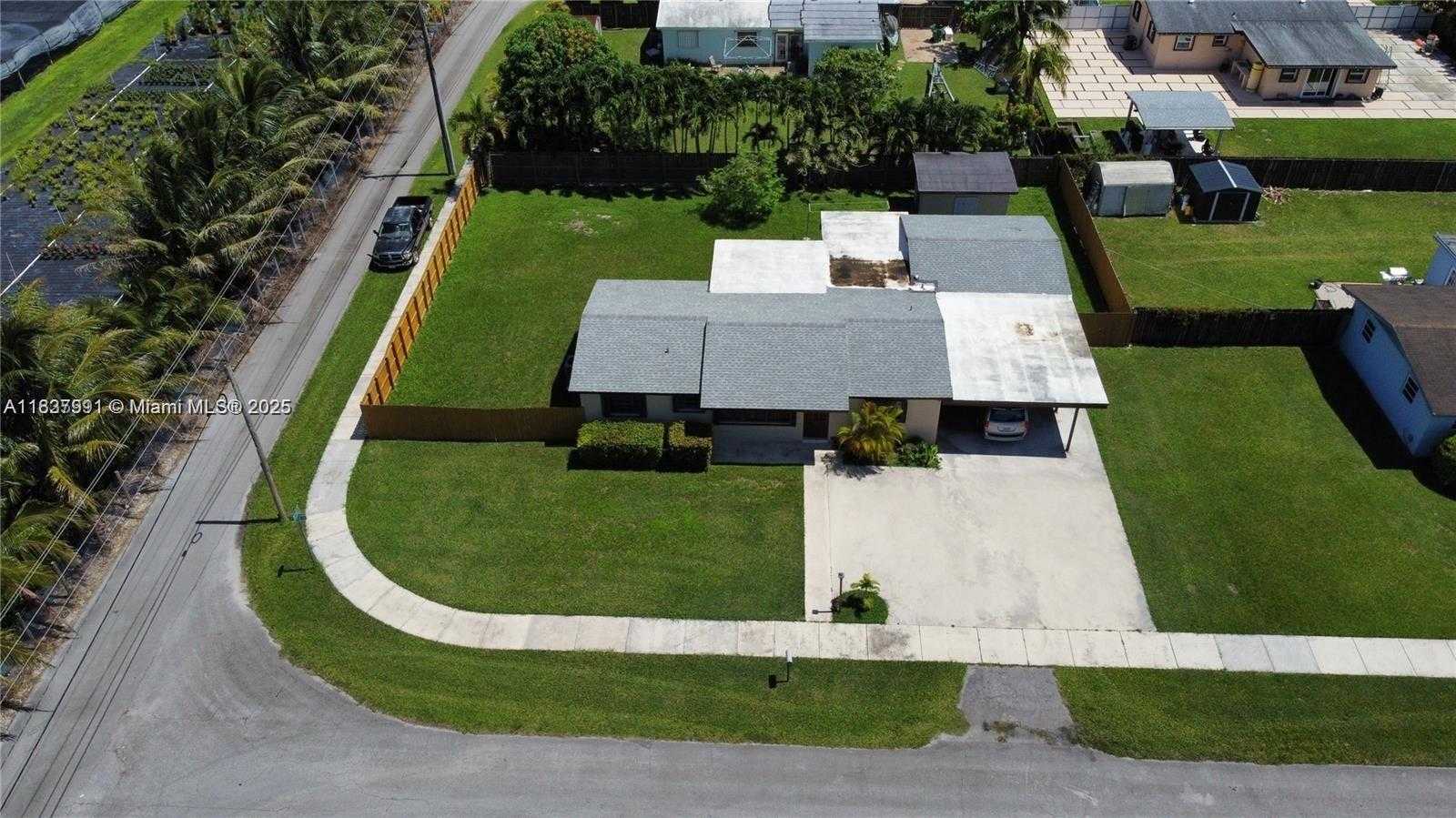 Small Image of 18900 SOUTH WEST 313TH ST, Homestead Number 5