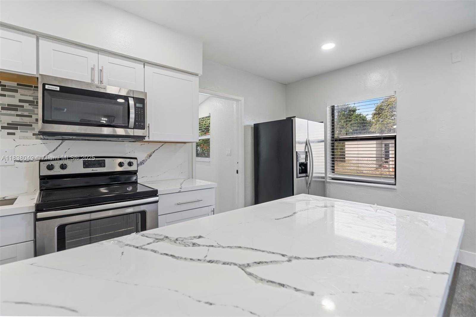 Small Image of 15900 NORTH WEST 18TH AVE, Miami Gardens Number 14
