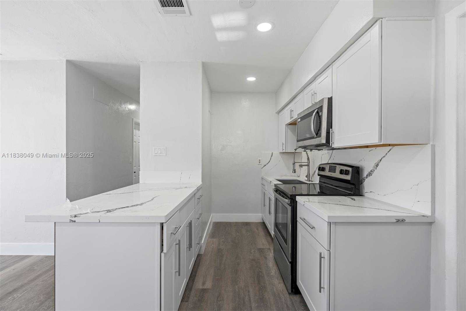 Small Image of 15900 NORTH WEST 18TH AVE, Miami Gardens Number 15