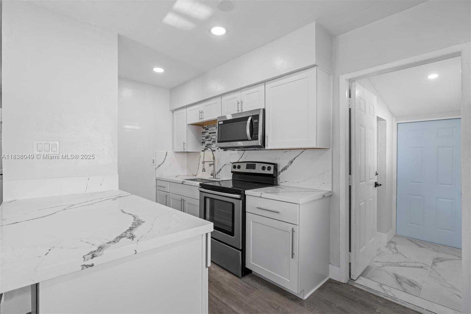 Small Image of 15900 NORTH WEST 18TH AVE, Miami Gardens Number 16