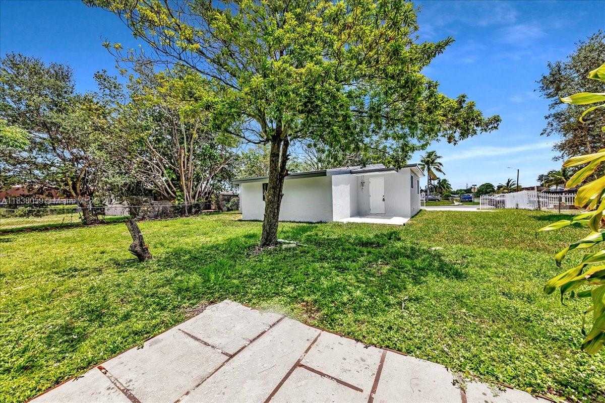Small Image of 3381 NORTH WEST 210TH TER, Miami Gardens Number 10