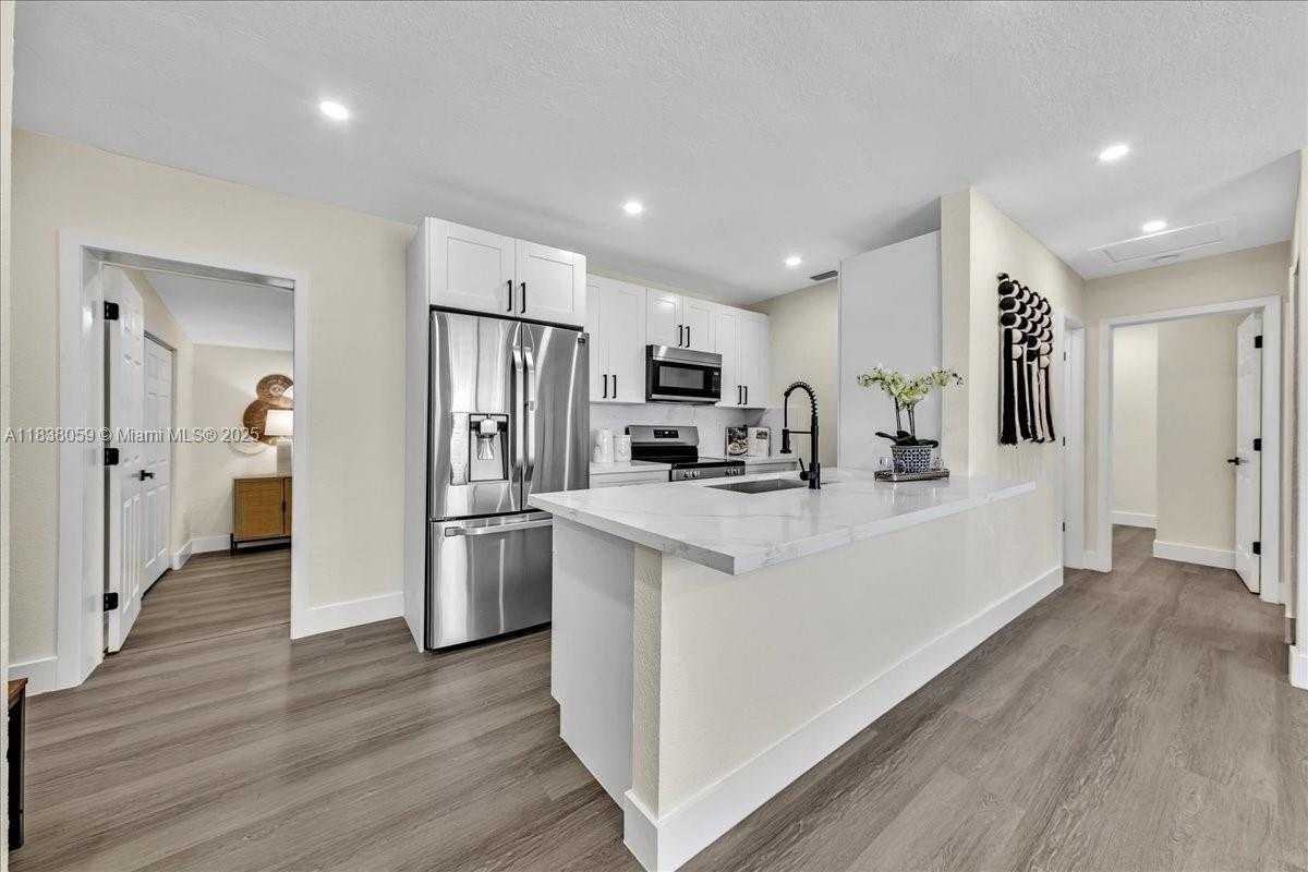 Small Image of 3381 NORTH WEST 210TH TER, Miami Gardens Number 17
