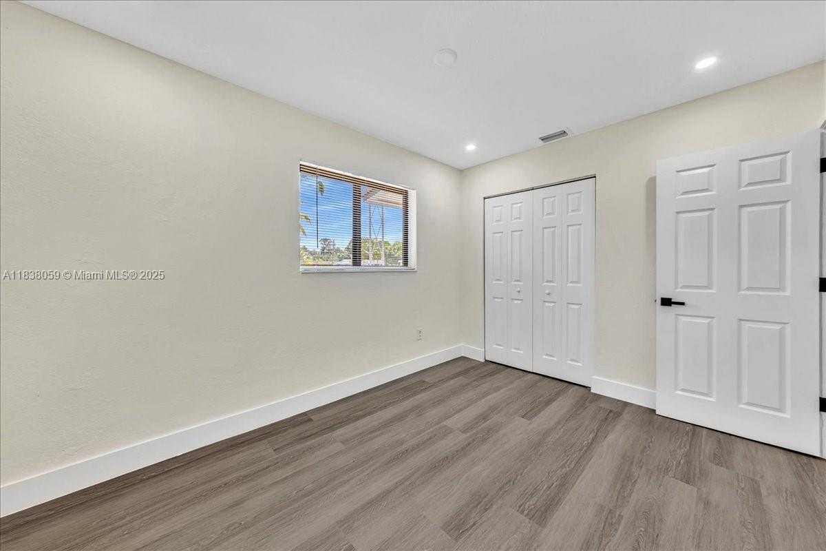 Small Image of 3381 NORTH WEST 210TH TER, Miami Gardens Number 43