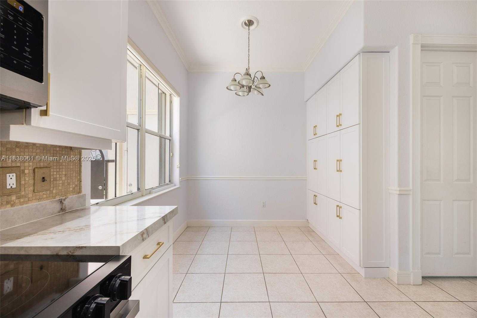 Small Image of 1571 BREAKWATER TER, Hollywood Number 12