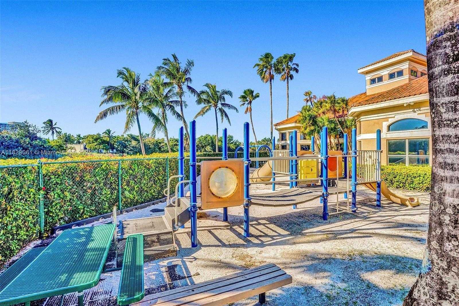 Small Image of 1571 BREAKWATER TER, Hollywood Number 28