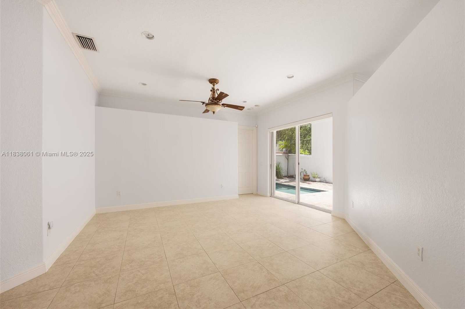 Small Image of 1571 BREAKWATER TER, Hollywood Number 9