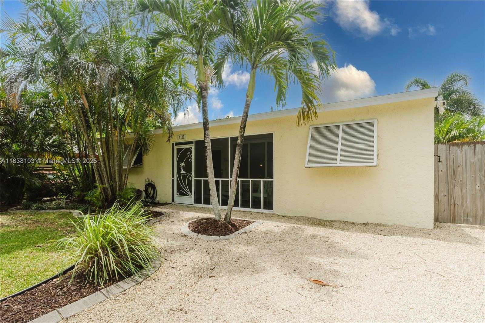Small Image of 1112 NORTH 31ST AVE, Hollywood Number 2