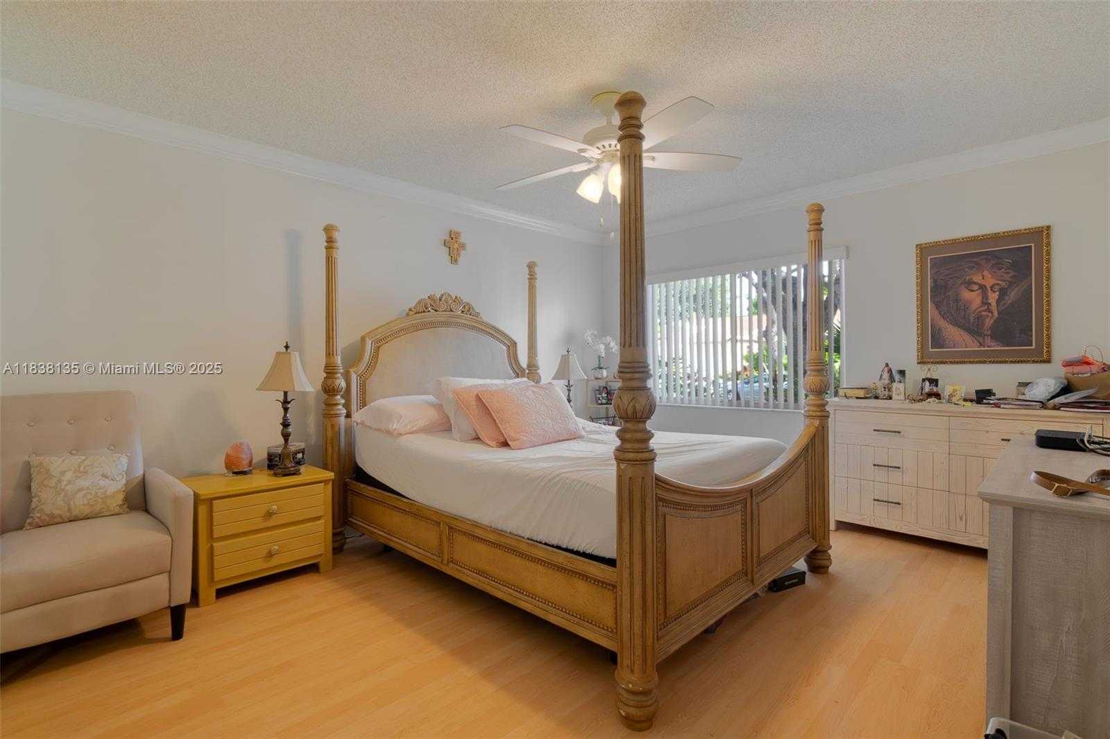 Small Image of 8318 SPRINGTREE RD, Boca Raton Number 16