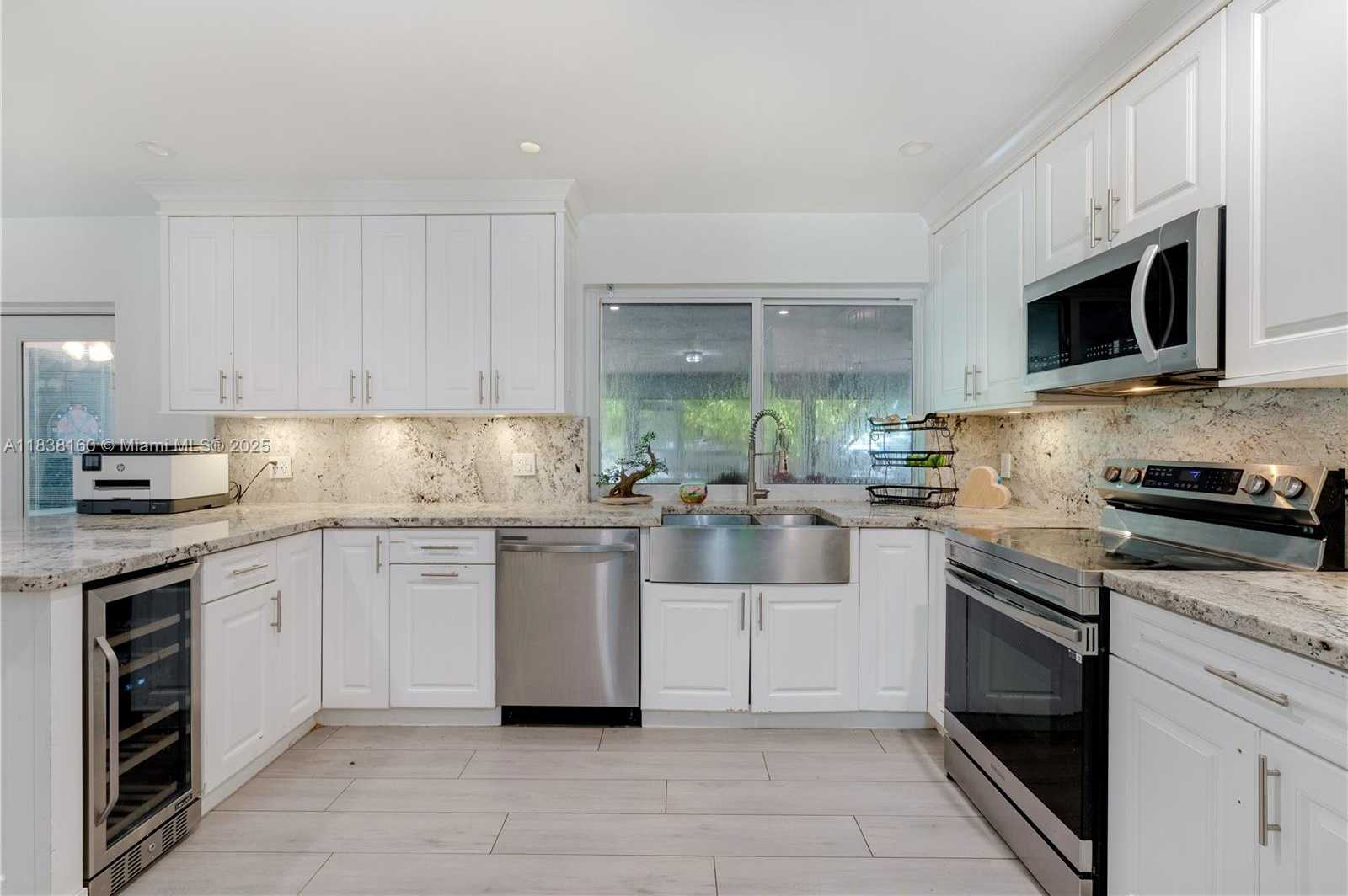 Small Image of 26105 SOUTH WEST 193RD AVE, Homestead Number 11