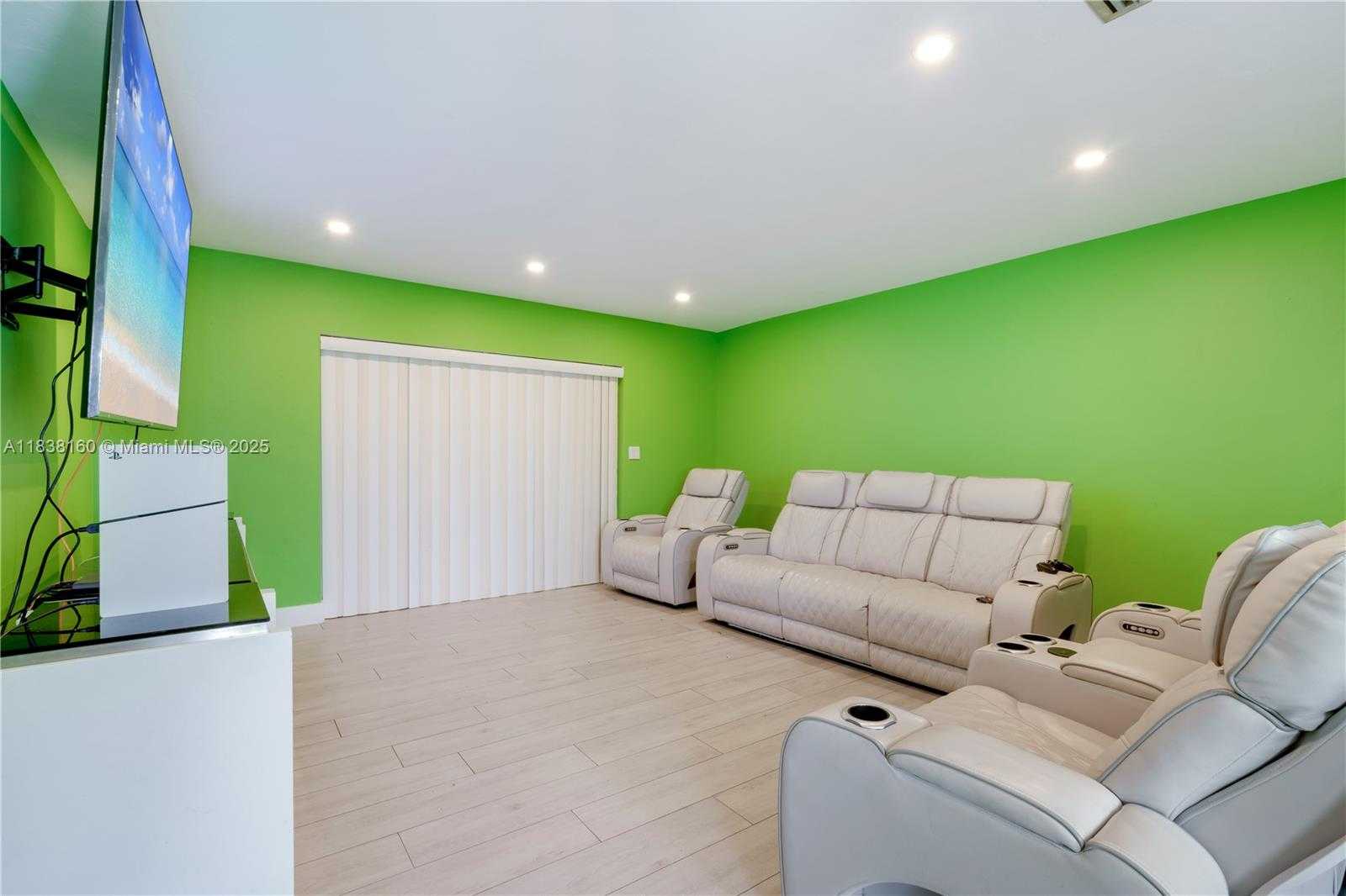 Small Image of 26105 SOUTH WEST 193RD AVE, Homestead Number 12