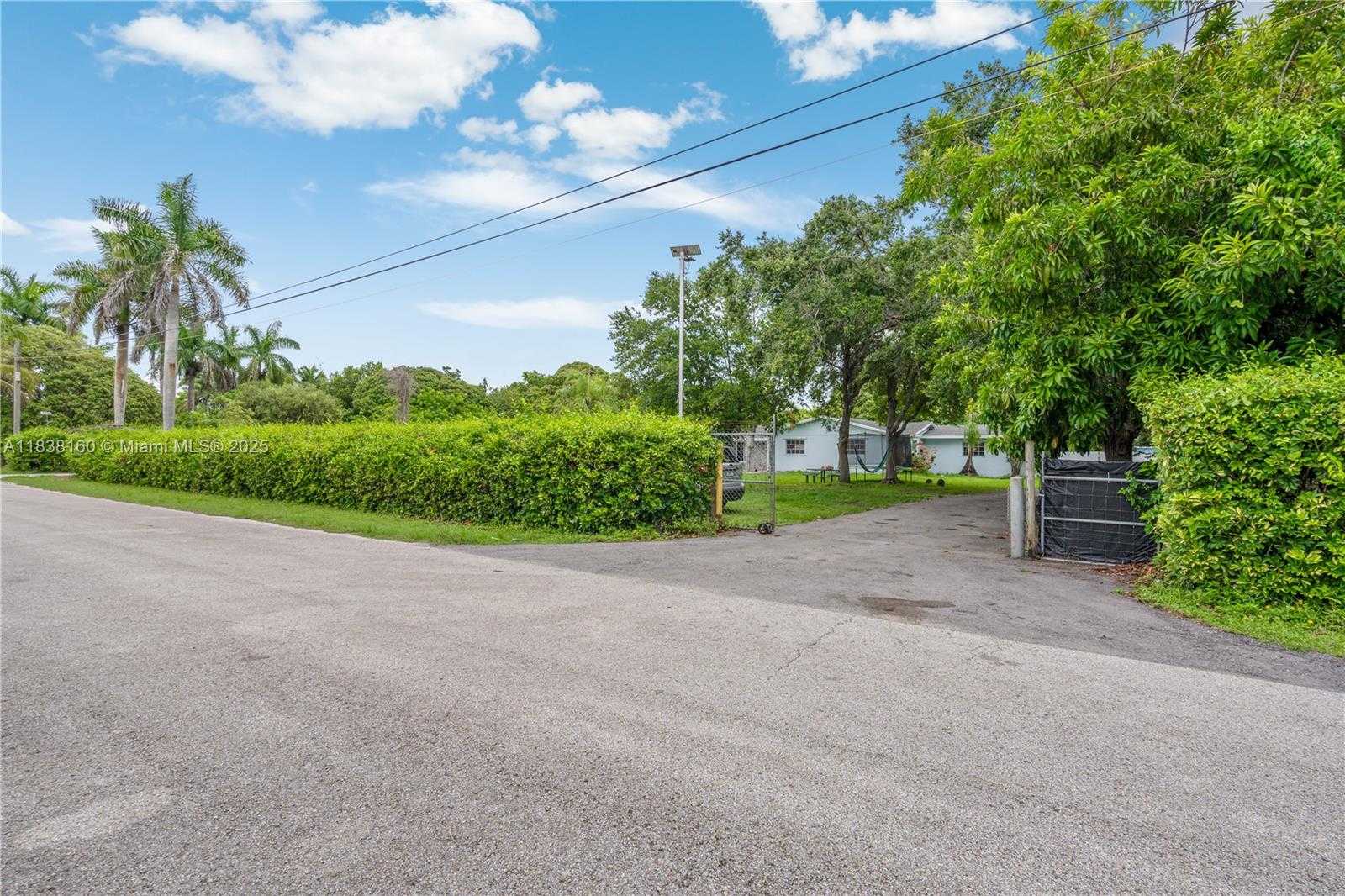 Small Image of 26105 SOUTH WEST 193RD AVE, Homestead Number 22