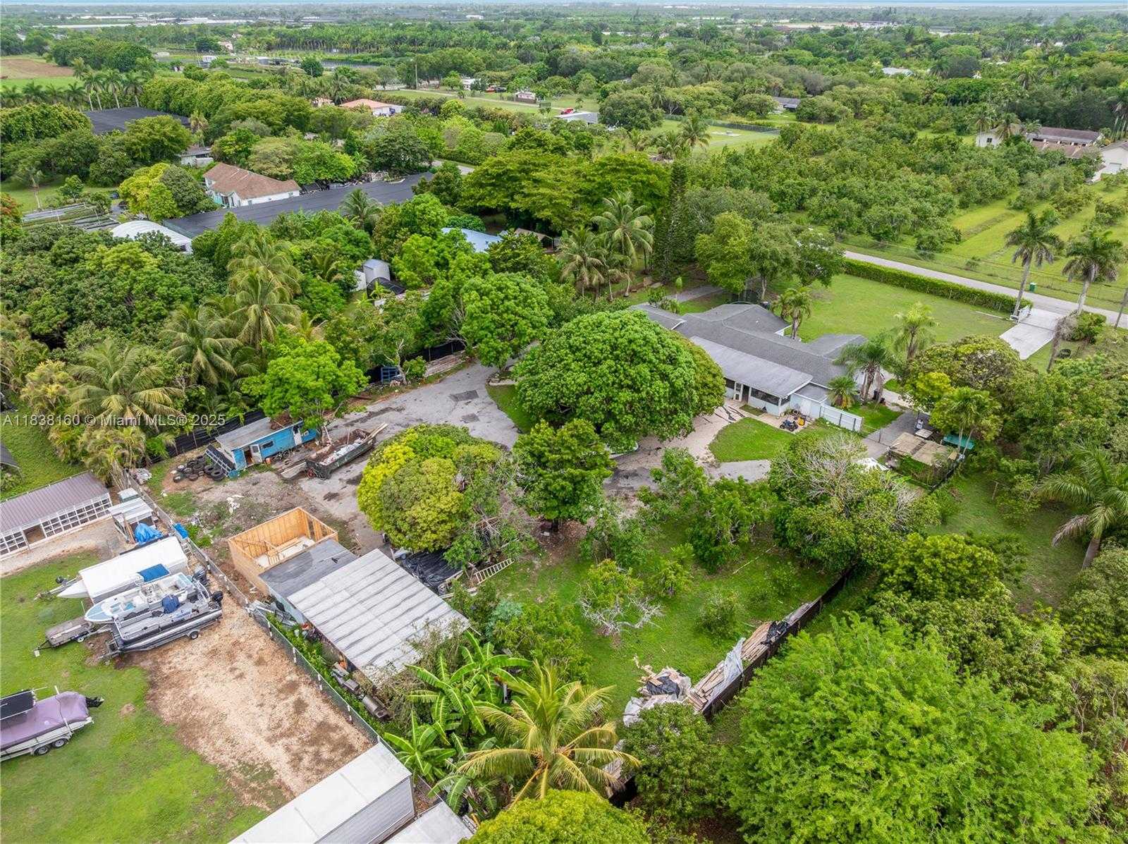 Small Image of 26105 SOUTH WEST 193RD AVE, Homestead Number 27