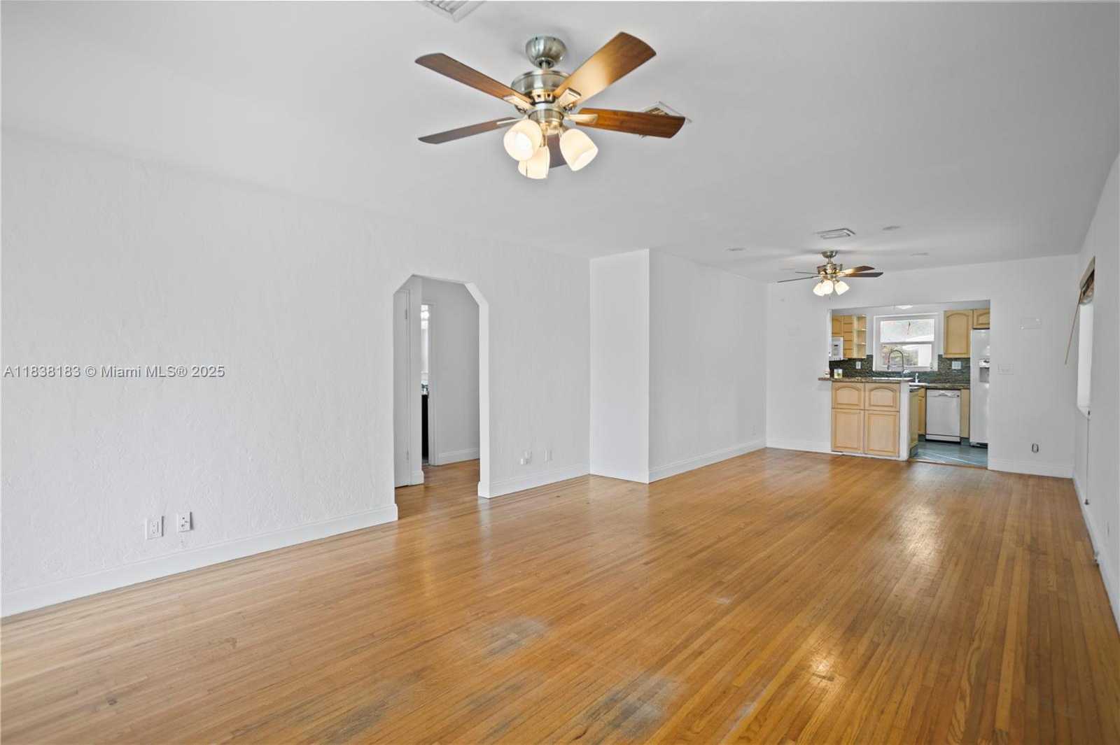 Small Image of 2530 FILLMORE ST, Hollywood Number 12