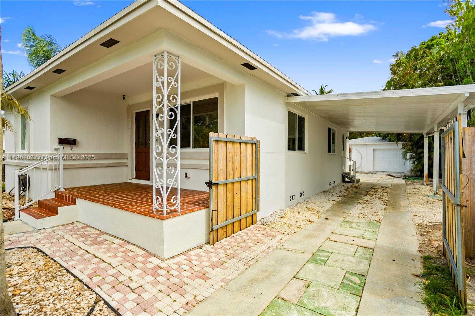 Small Image of 2530 FILLMORE ST, Hollywood Number 3
