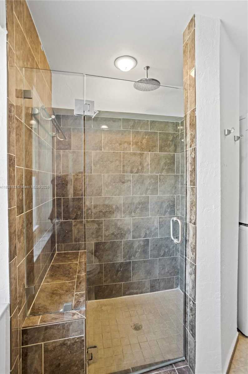 Small Image of 2530 FILLMORE ST, Hollywood Number 31