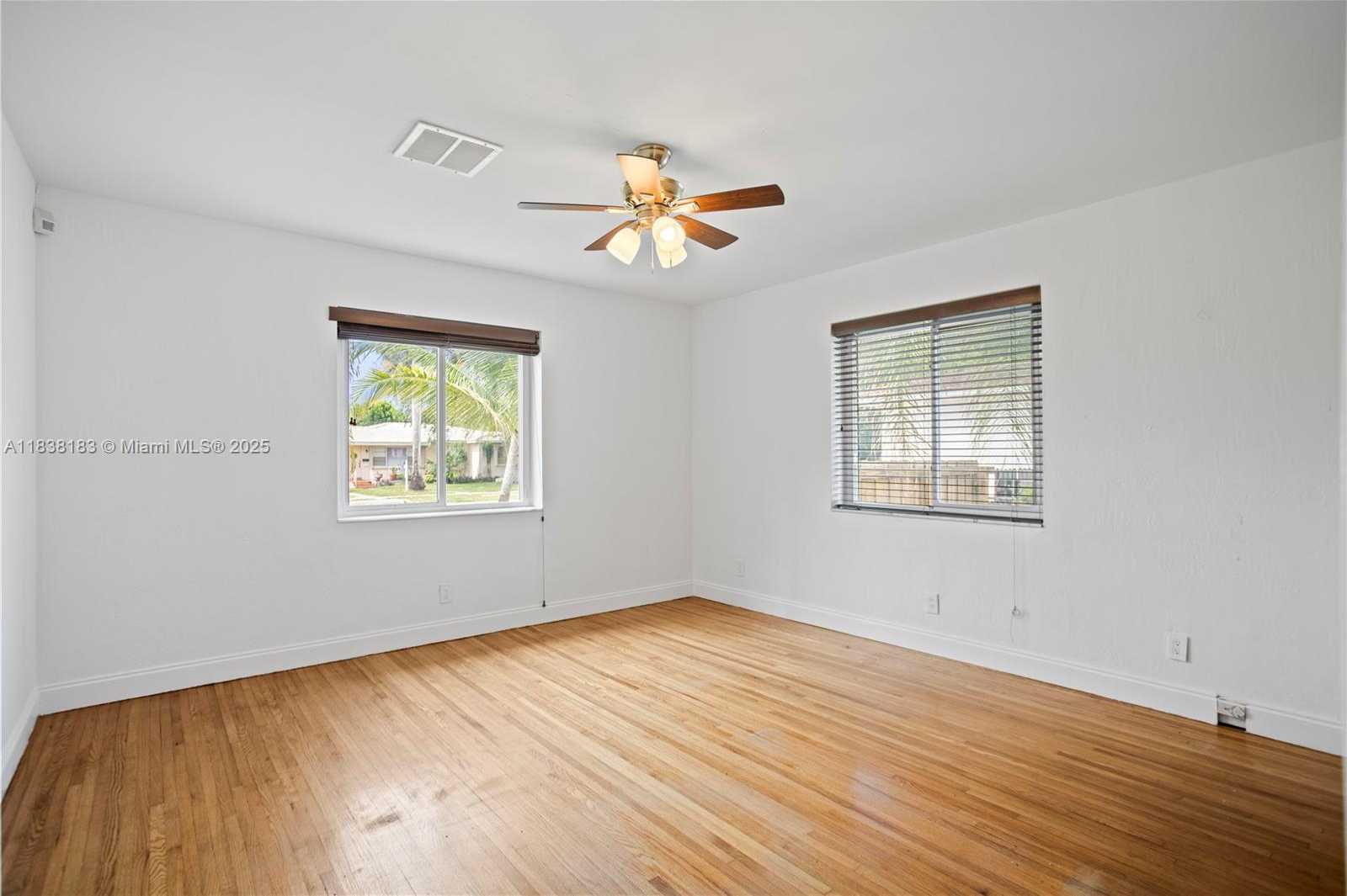 Small Image of 2530 FILLMORE ST, Hollywood Number 39