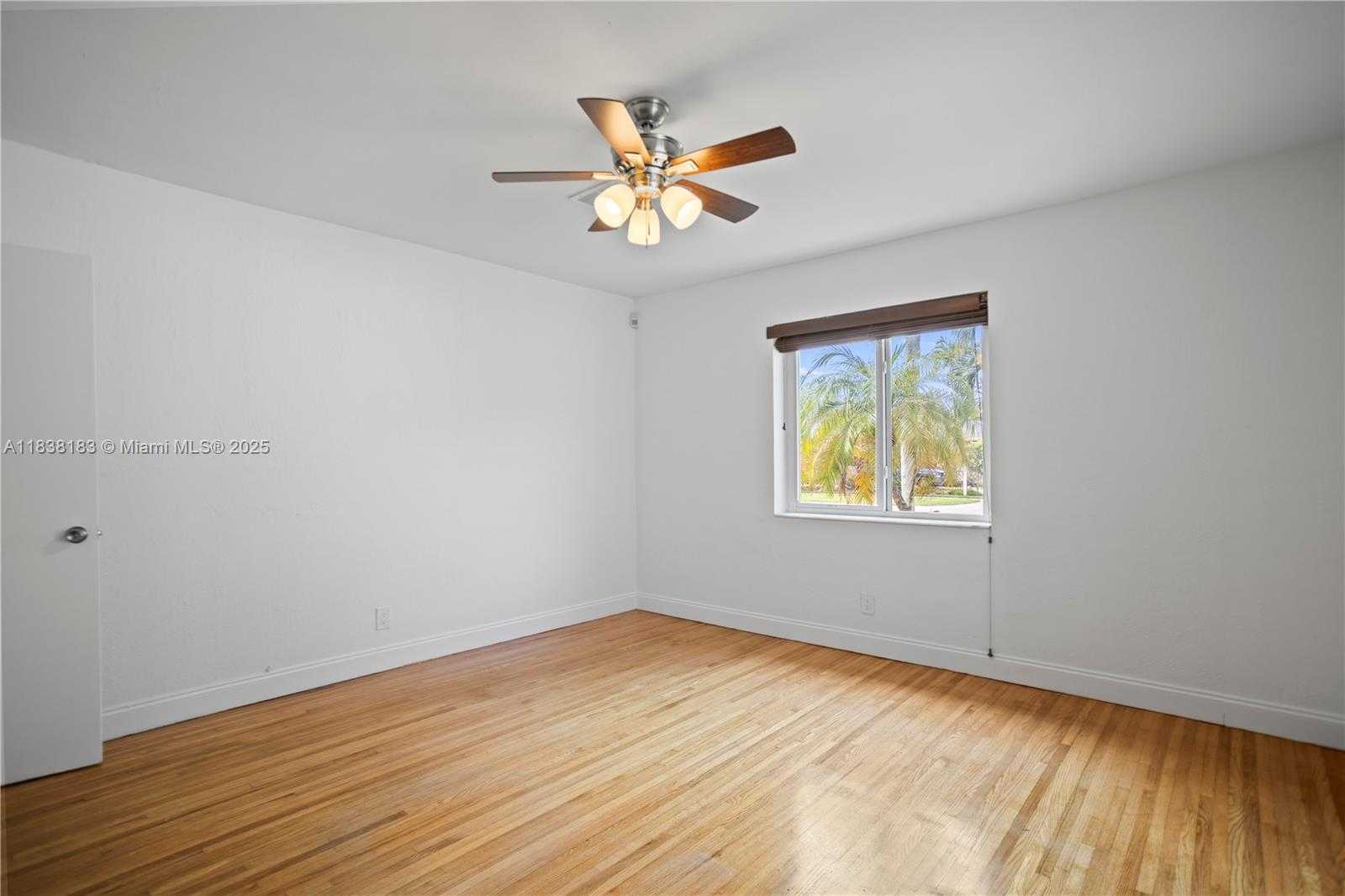 Small Image of 2530 FILLMORE ST, Hollywood Number 42
