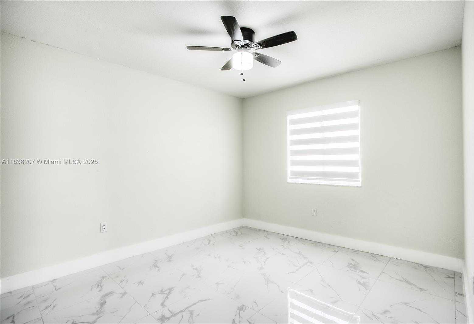 Small Image of 3060 NORTH WEST 203RD TER, Miami Gardens Number 9