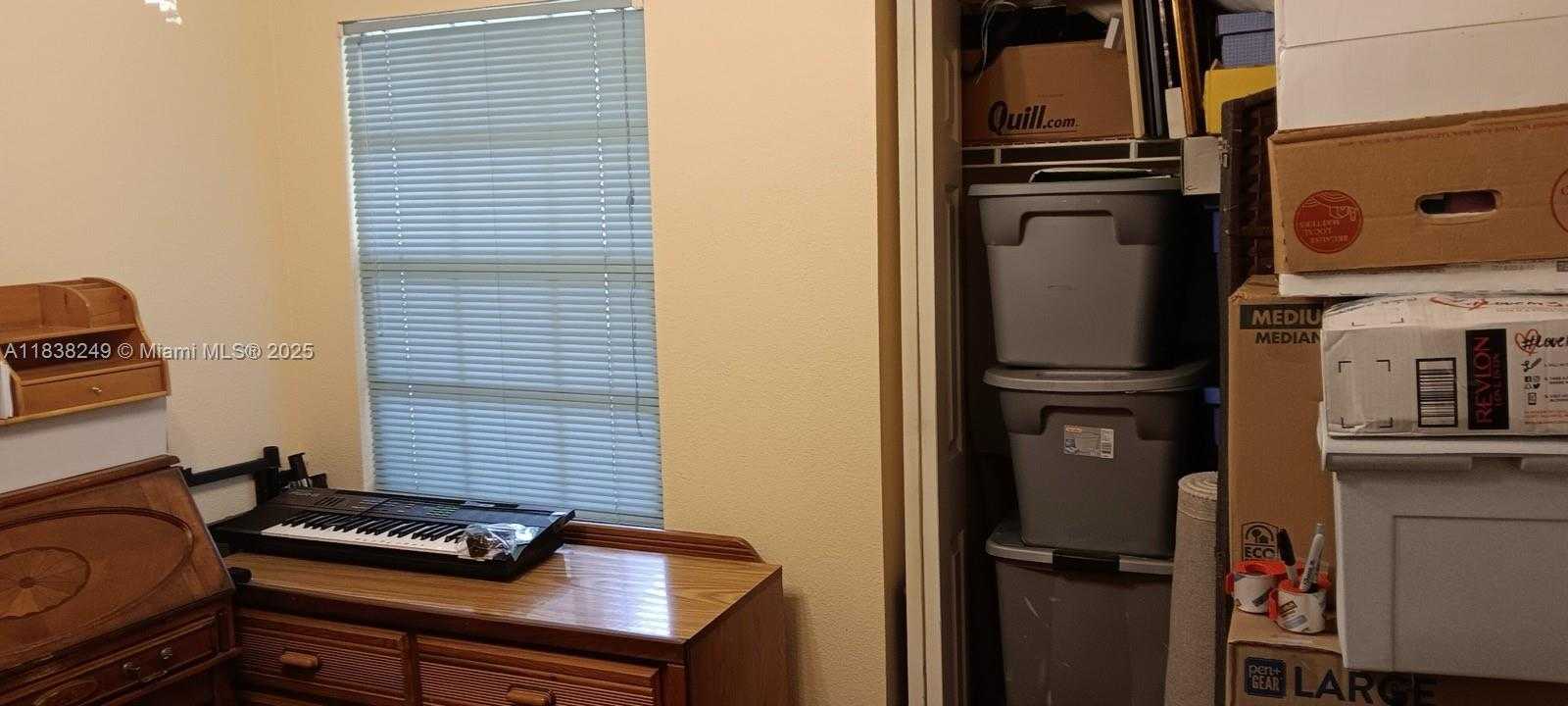 Small Image of 2510 SOUTH EAST 7TH PL, Homestead Number 15