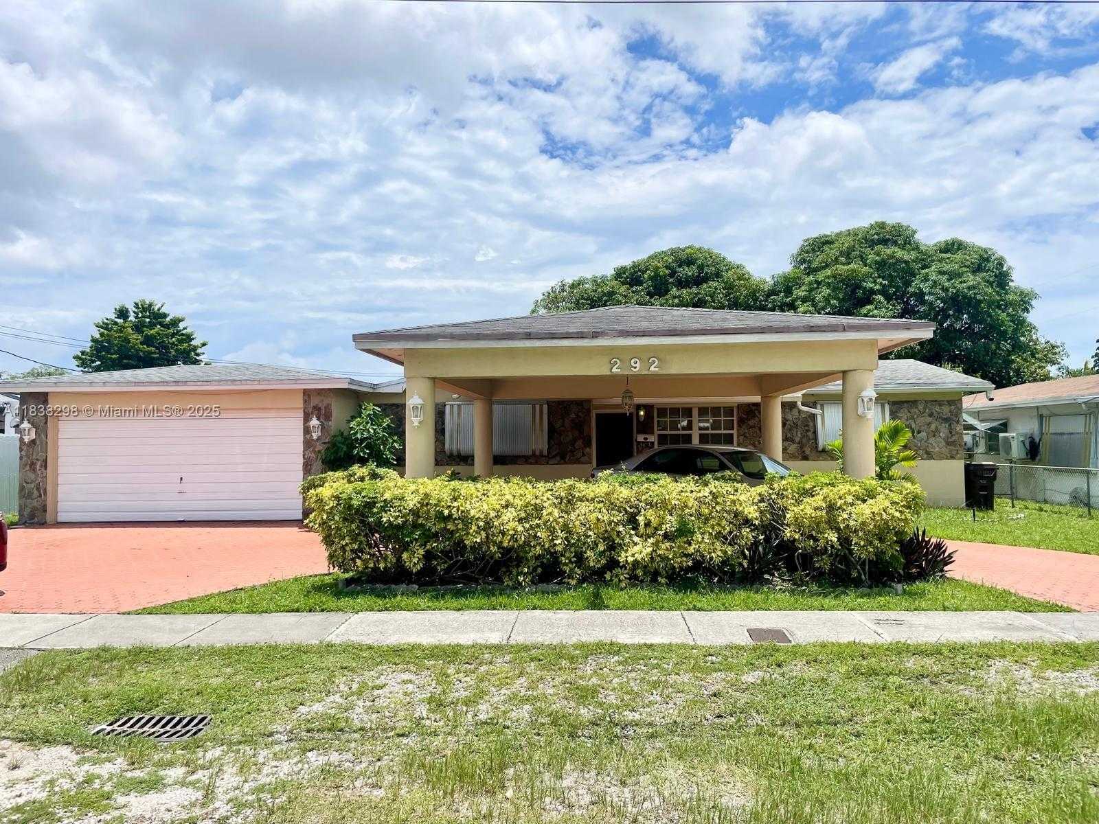 Small Image of 292 WEST 39TH PL, Hialeah Number 2
