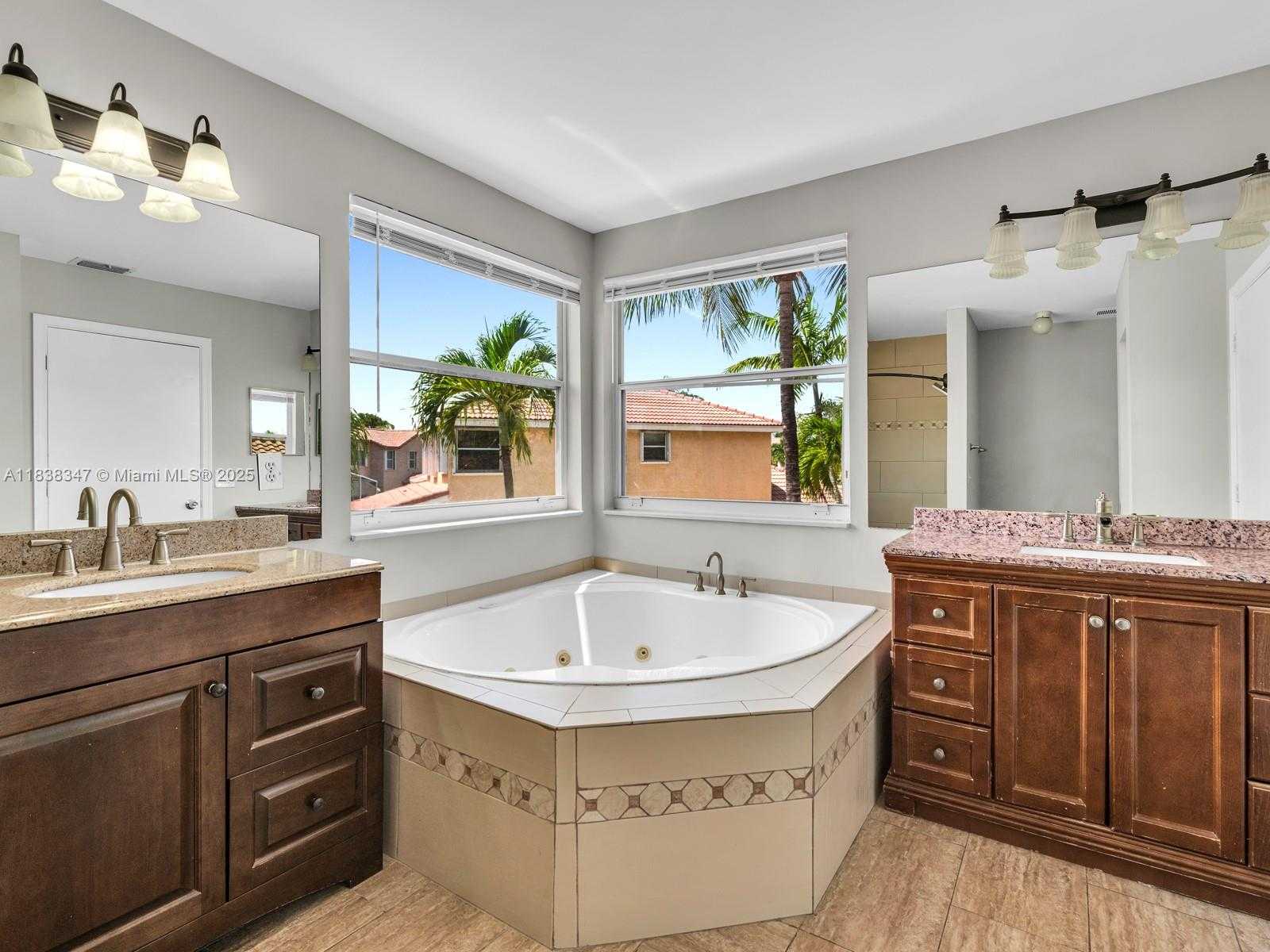 Small Image of 18232 SOUTH WEST 5TH ST, Pembroke Pines Number 21